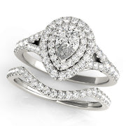 ENGAGEMENT RINGS PEAR HALO